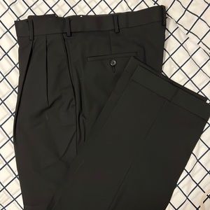 (2 for $25) Men’s Black Dockers pleated dress pant
